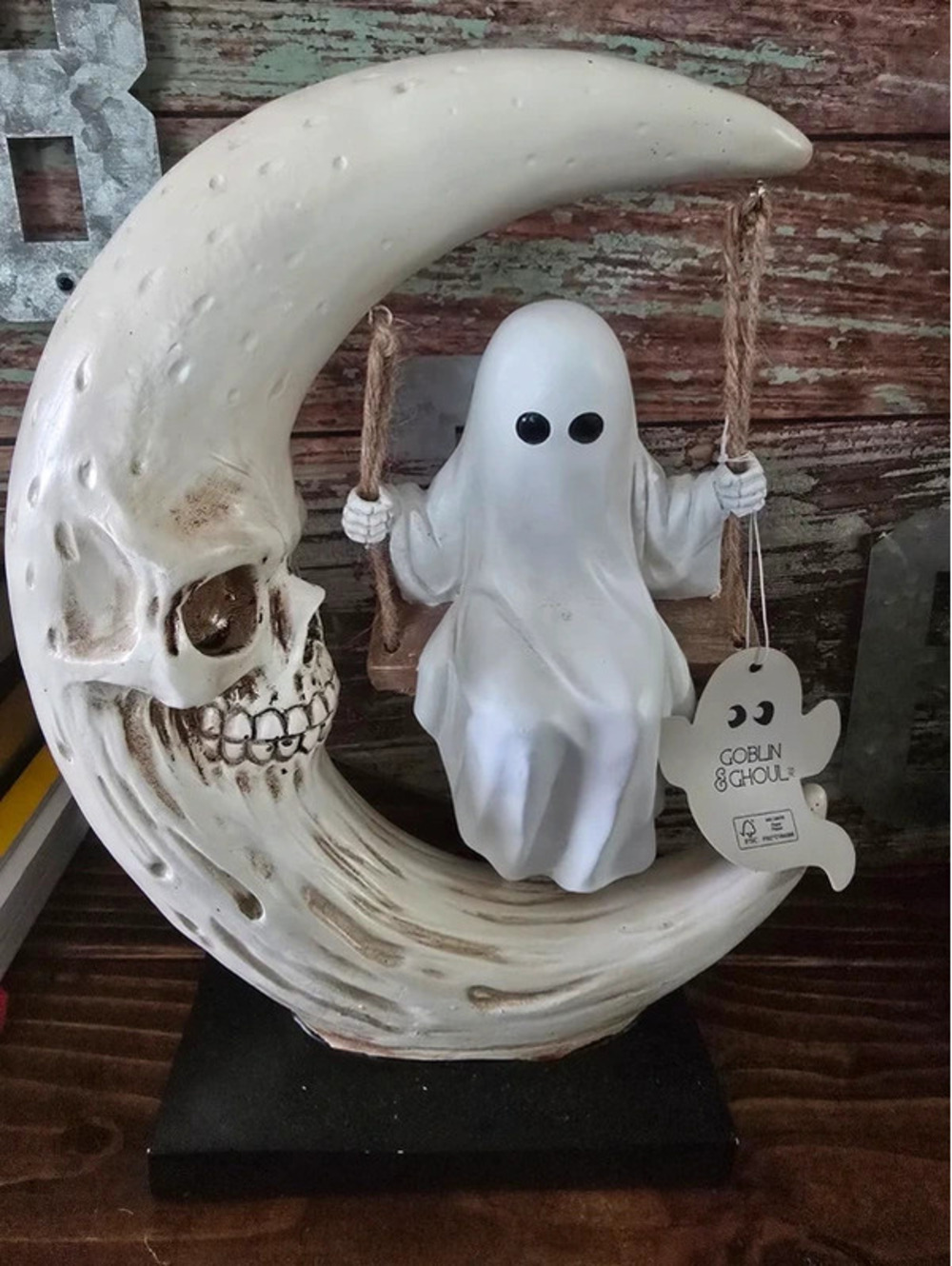 Ghost & Goblin Ghost Swing on Crescent Moon